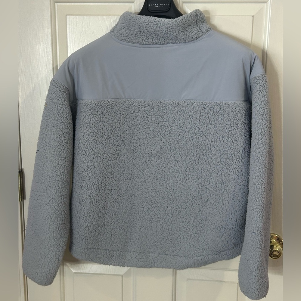 Under Armour Women’s Large Loose Sherpa Fleece Gray Pullover NWT - Picture 2 of 8